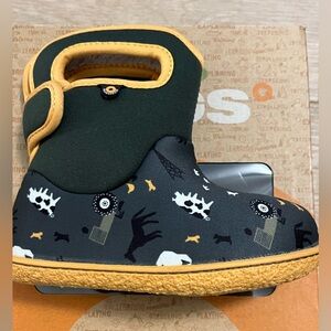 Never Worn- Farm Print Baby Bogs